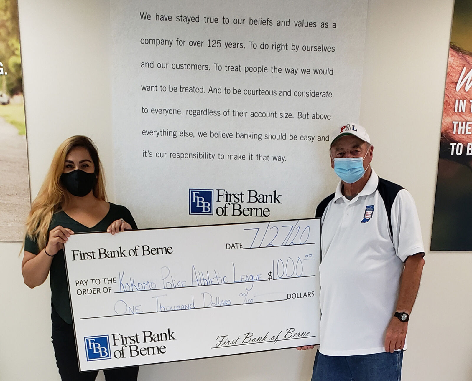First Bank of Berne donates to Kokomo PAL